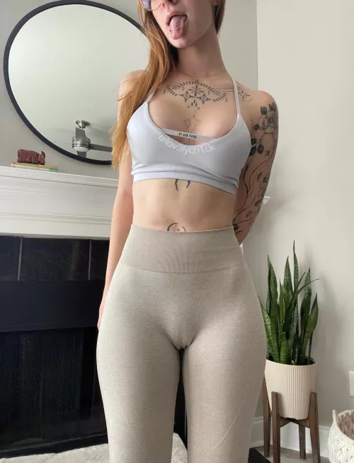 Wanna come work me out?😏 by Lov3lyCh1ck