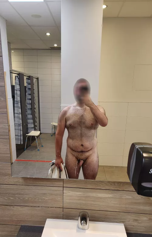 Back at the gym by freddybear95