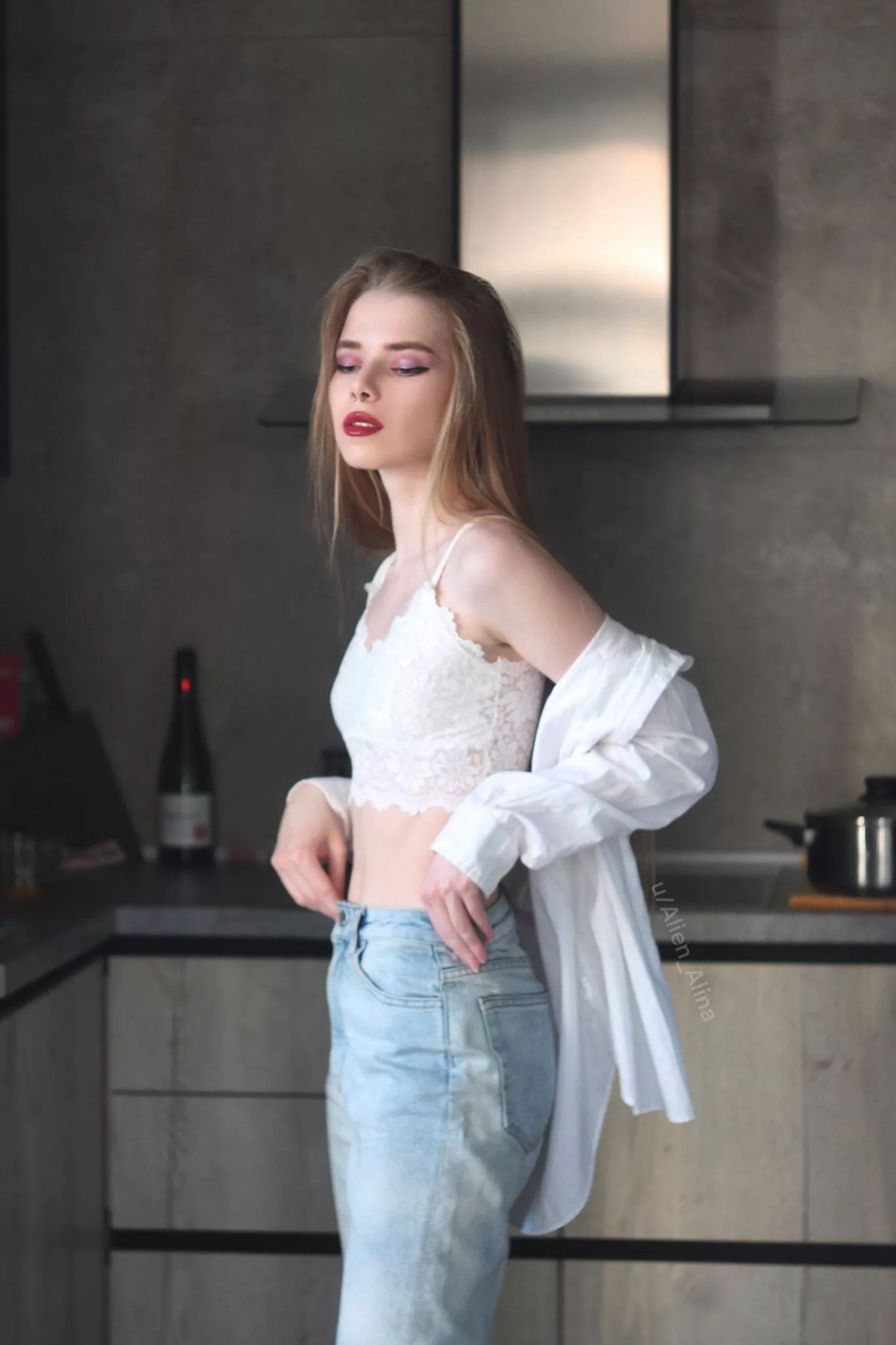 bare shoulders posted by Alien_Alina