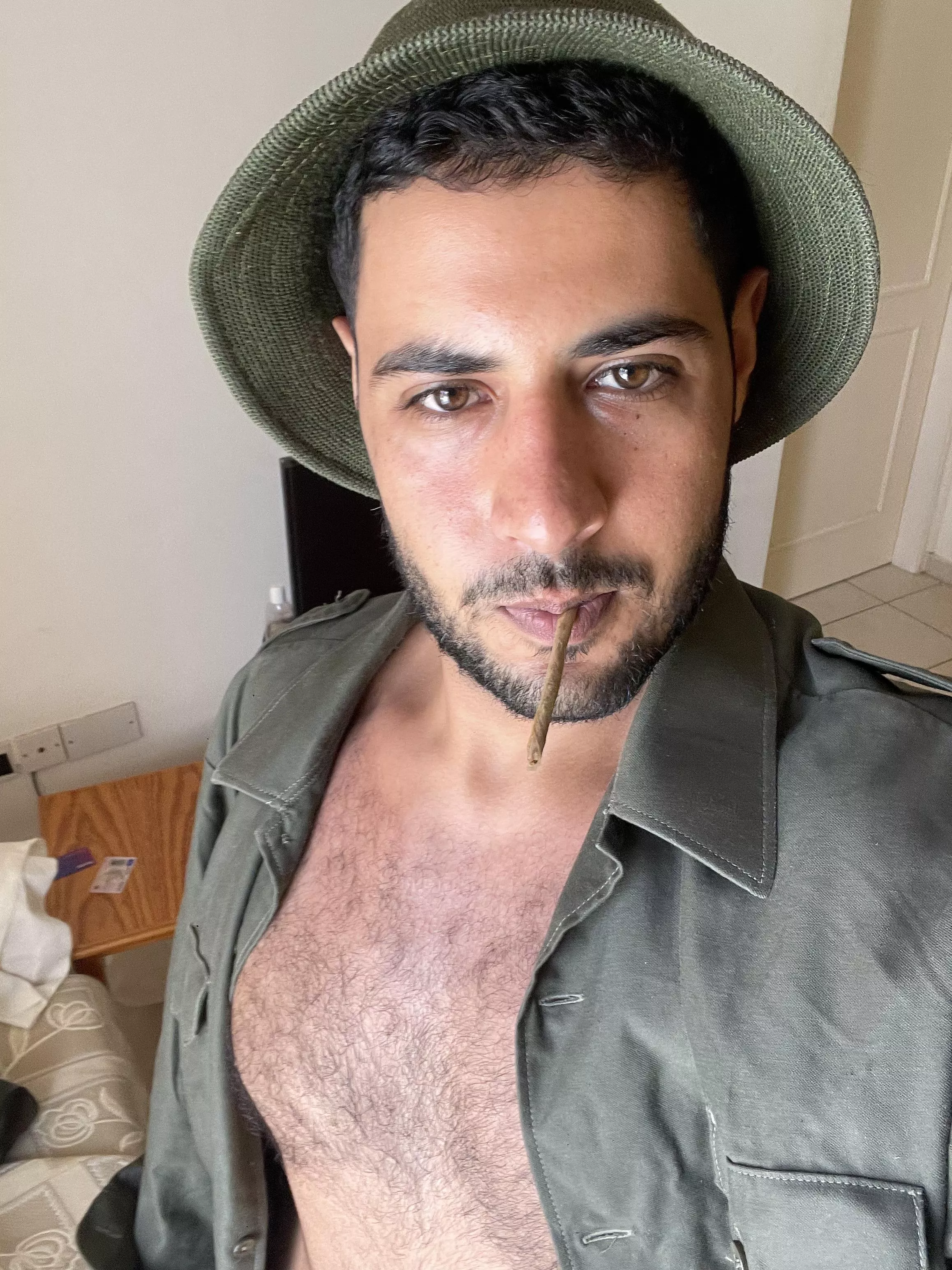 Do you like it when I keep my shirt open posted by sunsetlaffite324