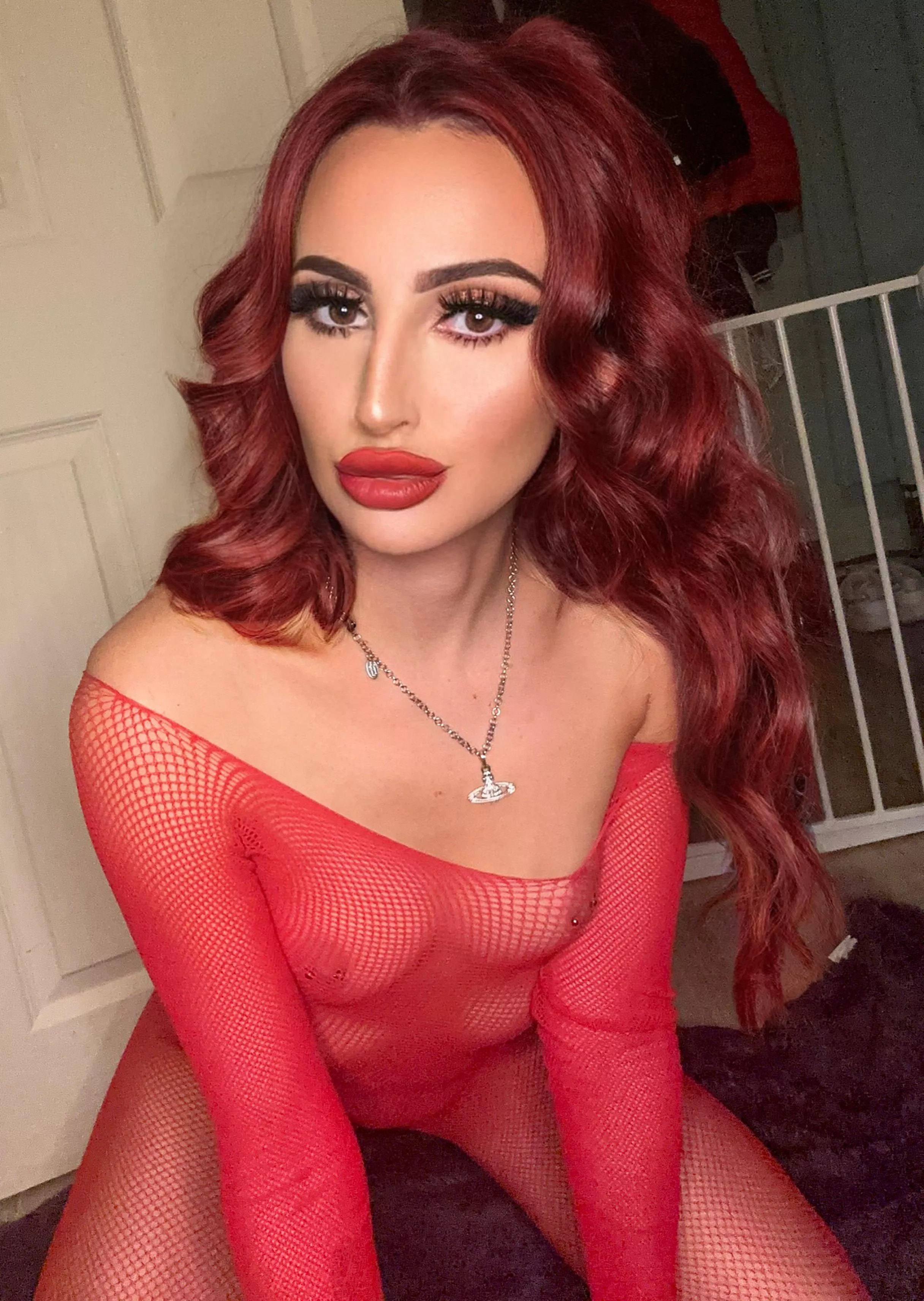 Girl in red 🔴 posted by LolaGray1992