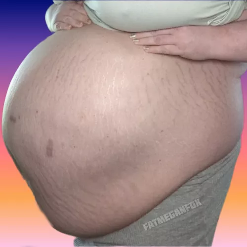 good gawd what a gut I've got by fatmeganfox