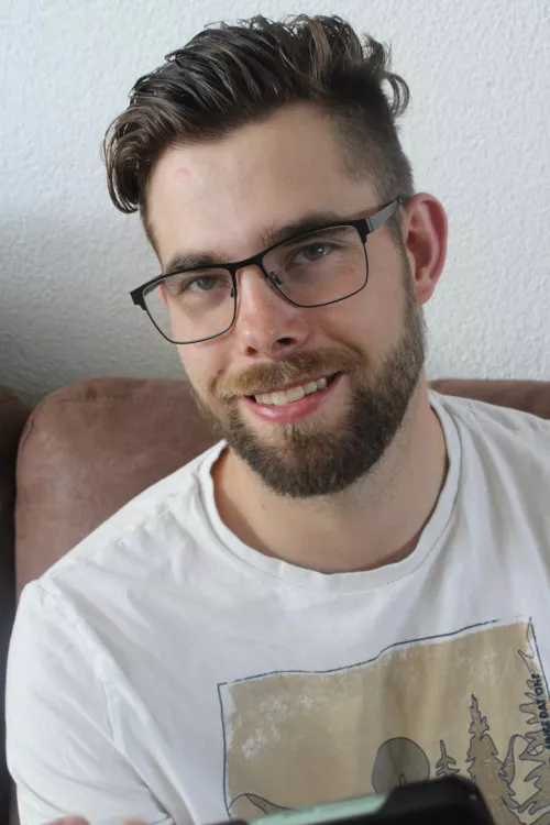 Got a haircut ✂️ by GreyAlder