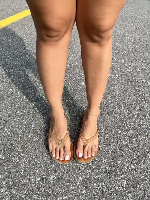 I love my toes 🤭🤍💦 by Kala_Lehlani