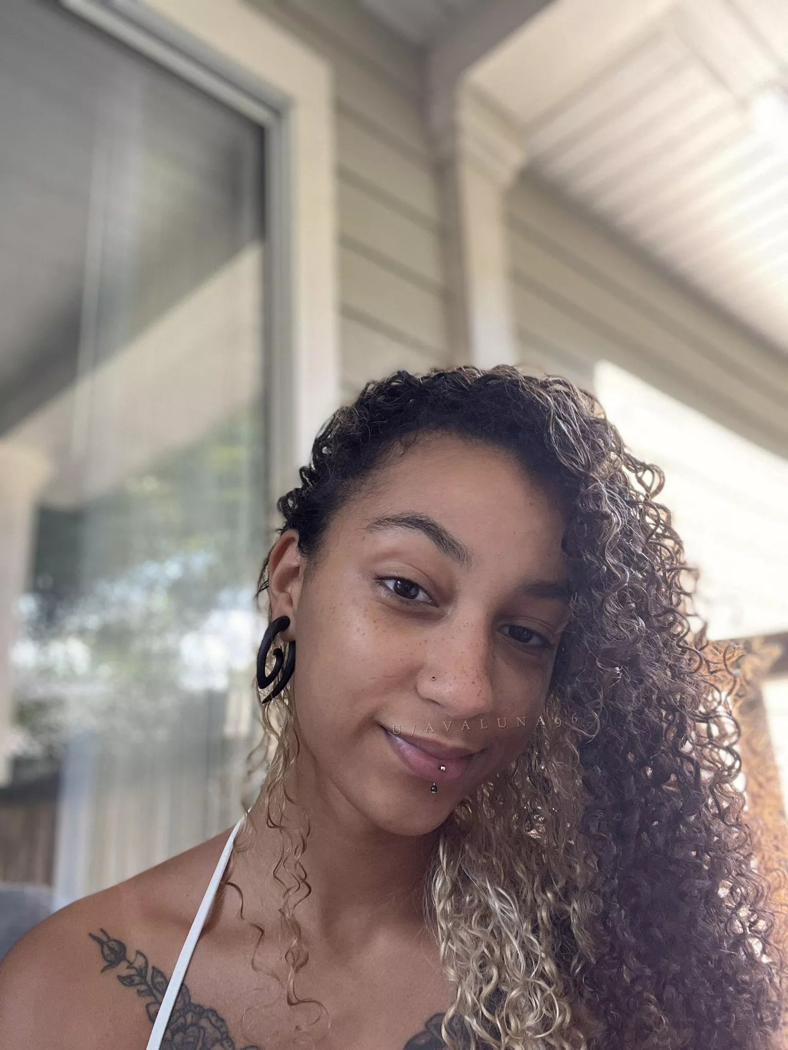 I only recently came to like my freckles posted by avaluna96_