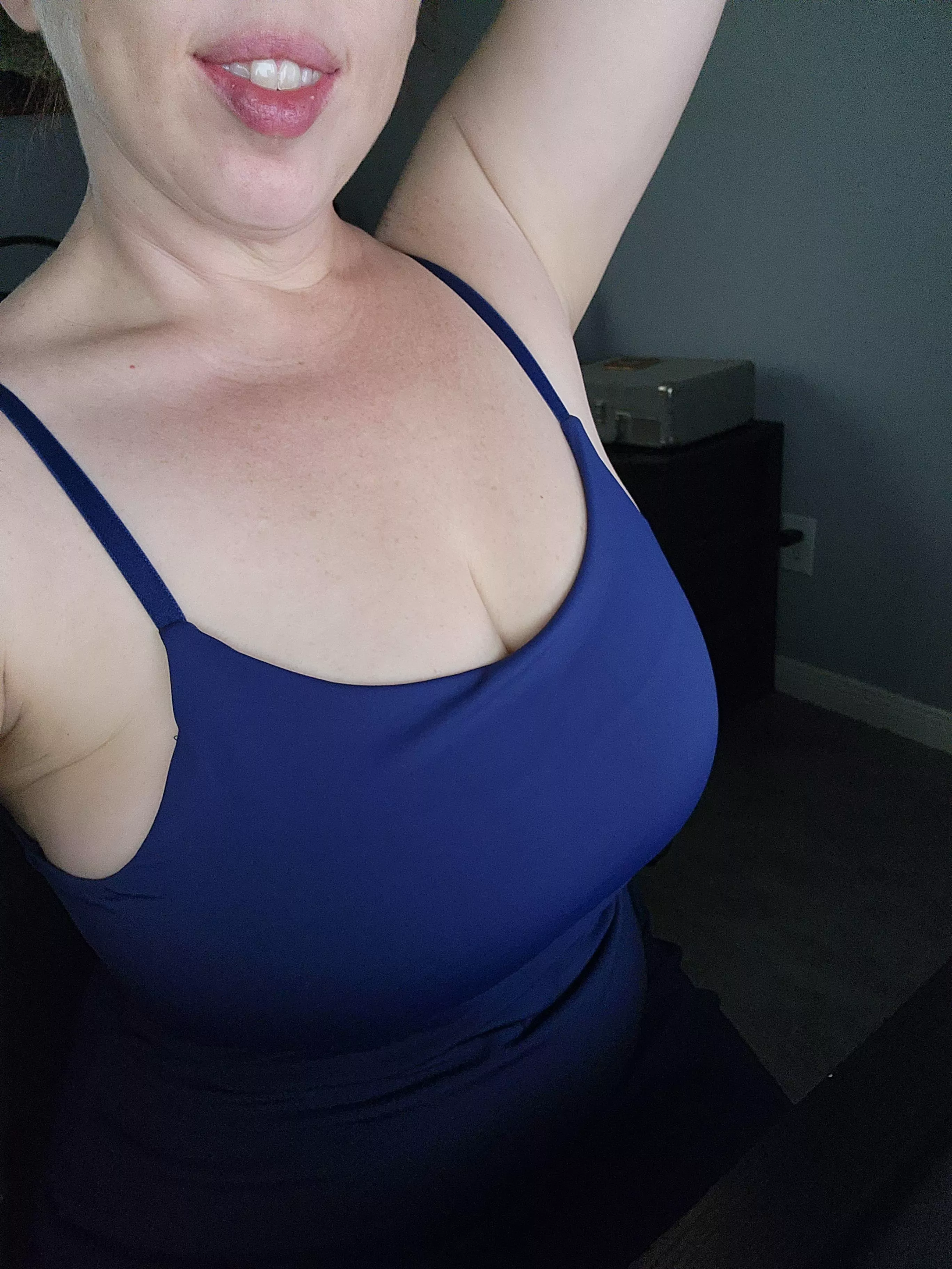 I'm having a hard time focusing today!! posted by Autumn_0874