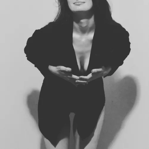 Loving this black and white shot! by Spillthewine420