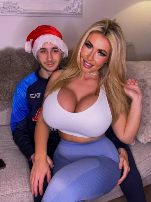 Me and your favorite bimbo 👀 by Alternative-Rain3106