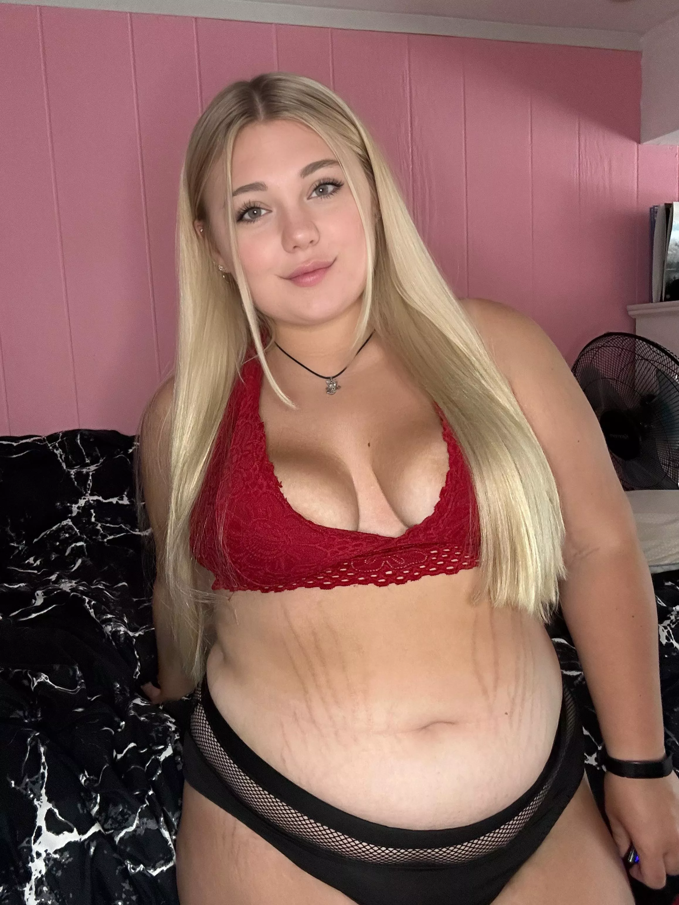 my friend said that boys don’t like bigger girls, prove him wrong posted by lxves