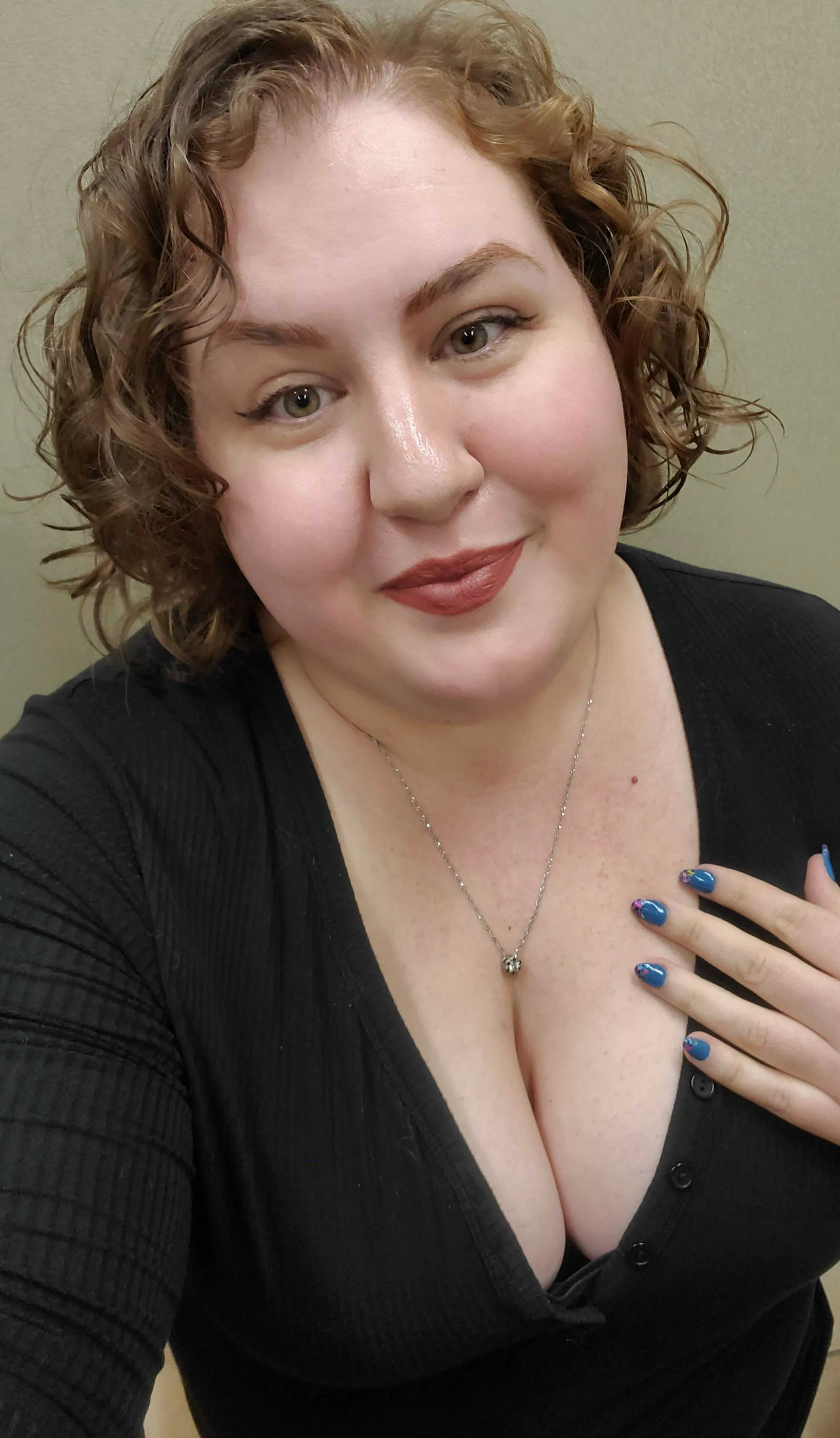 Pretty sure there is a correlation between me wearing lipstick and goofing off....or is it causation posted by gebamami