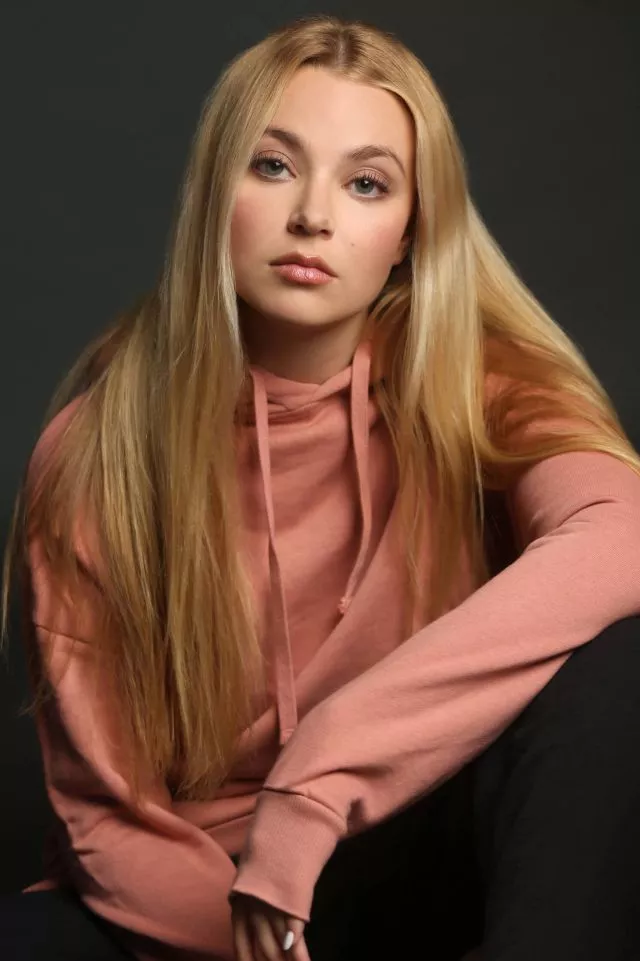 Spanish actress Irene Ferreiro posted by cliptemnestra