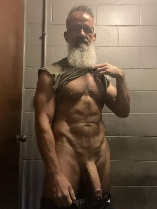 Work selfie (51) by Da_Beard_