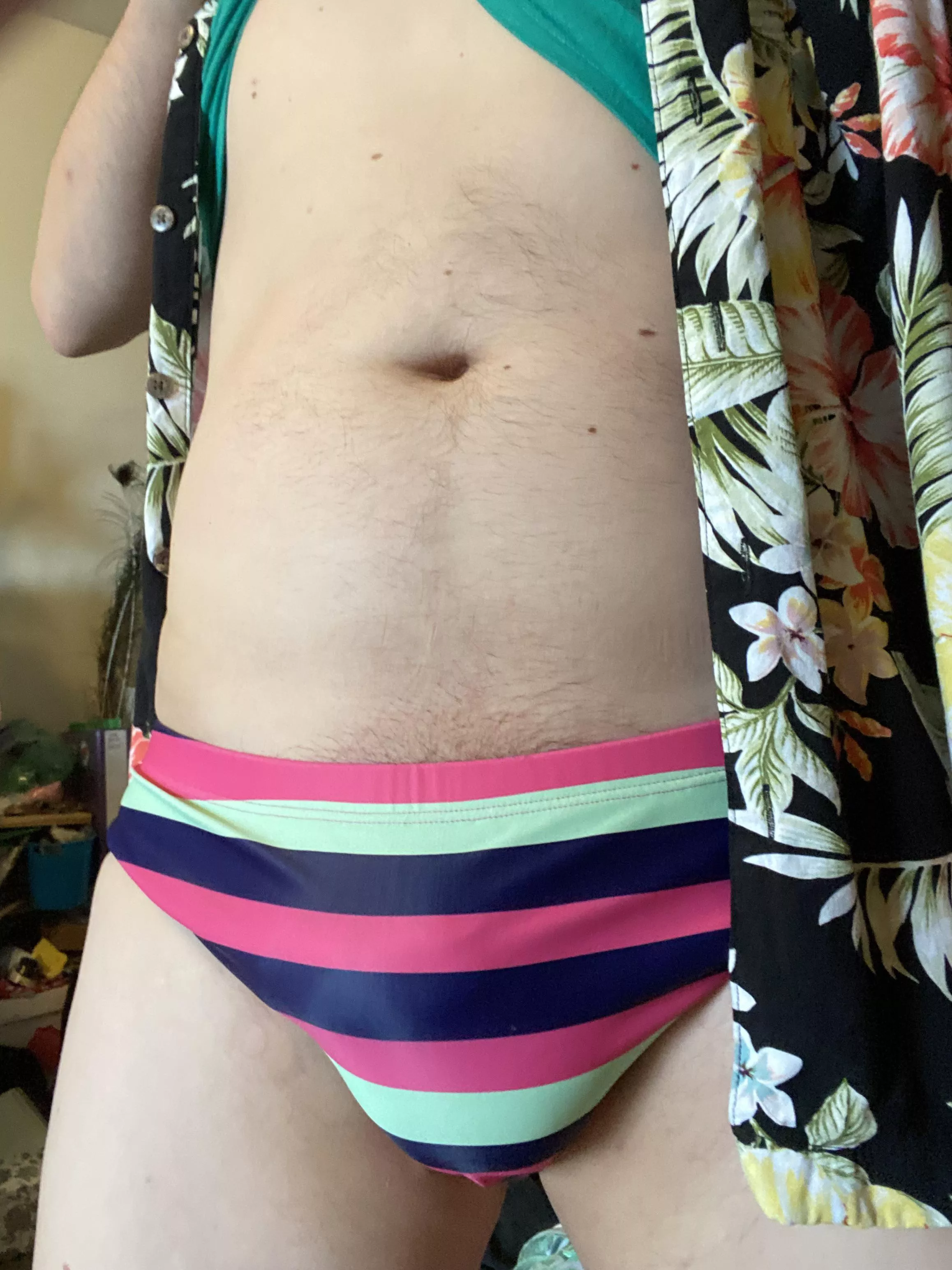 About to hit the beach posted by TitzianoBlue