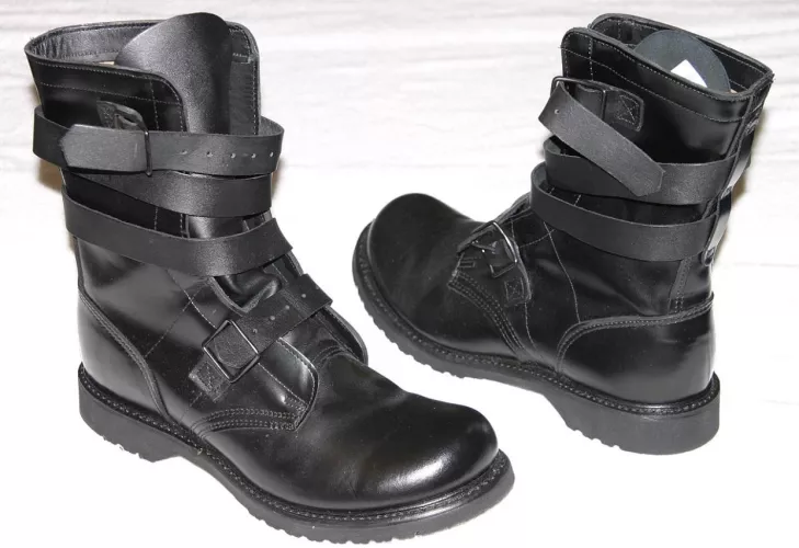 Are black tanker boots (like these) available anywhere for sub 350$? by Testthra
