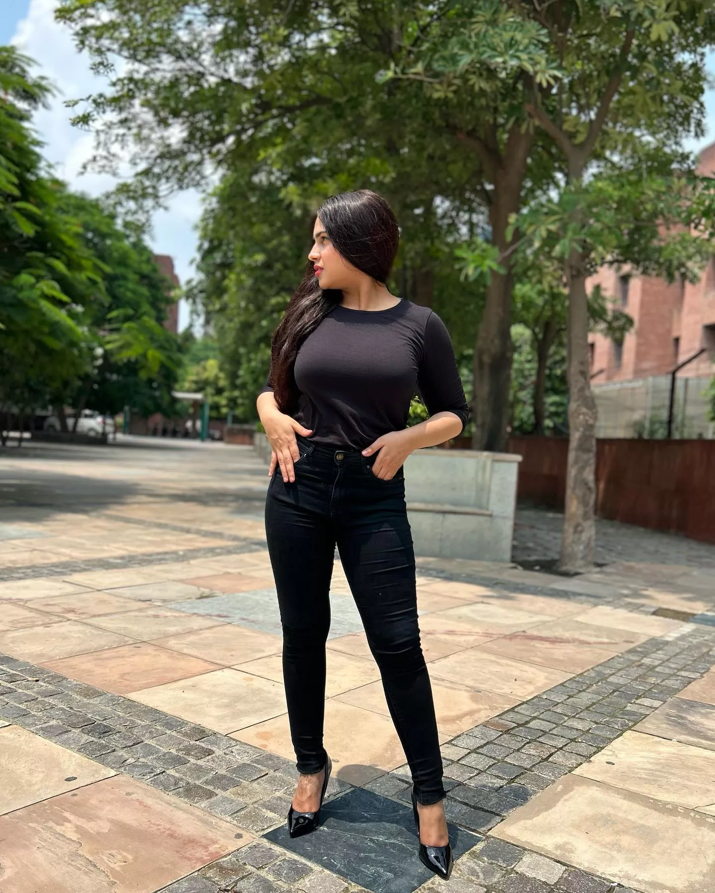 Big in Black posted by accessdenied2k22