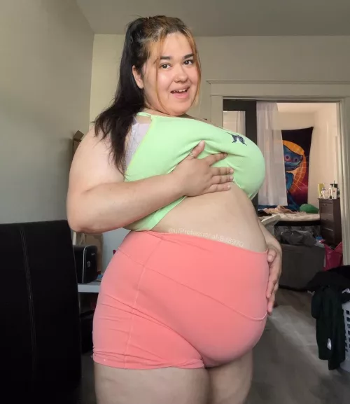 can you tell how heavy my belly is?🙈 by Professional-Bit8970