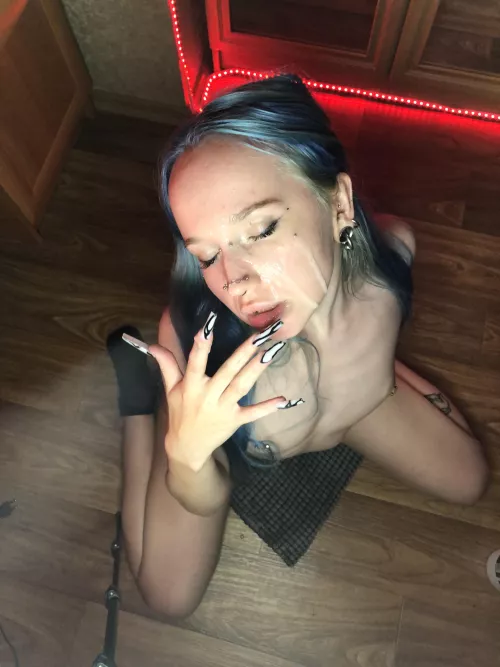 Cum is my favorite dish by Scarletty62