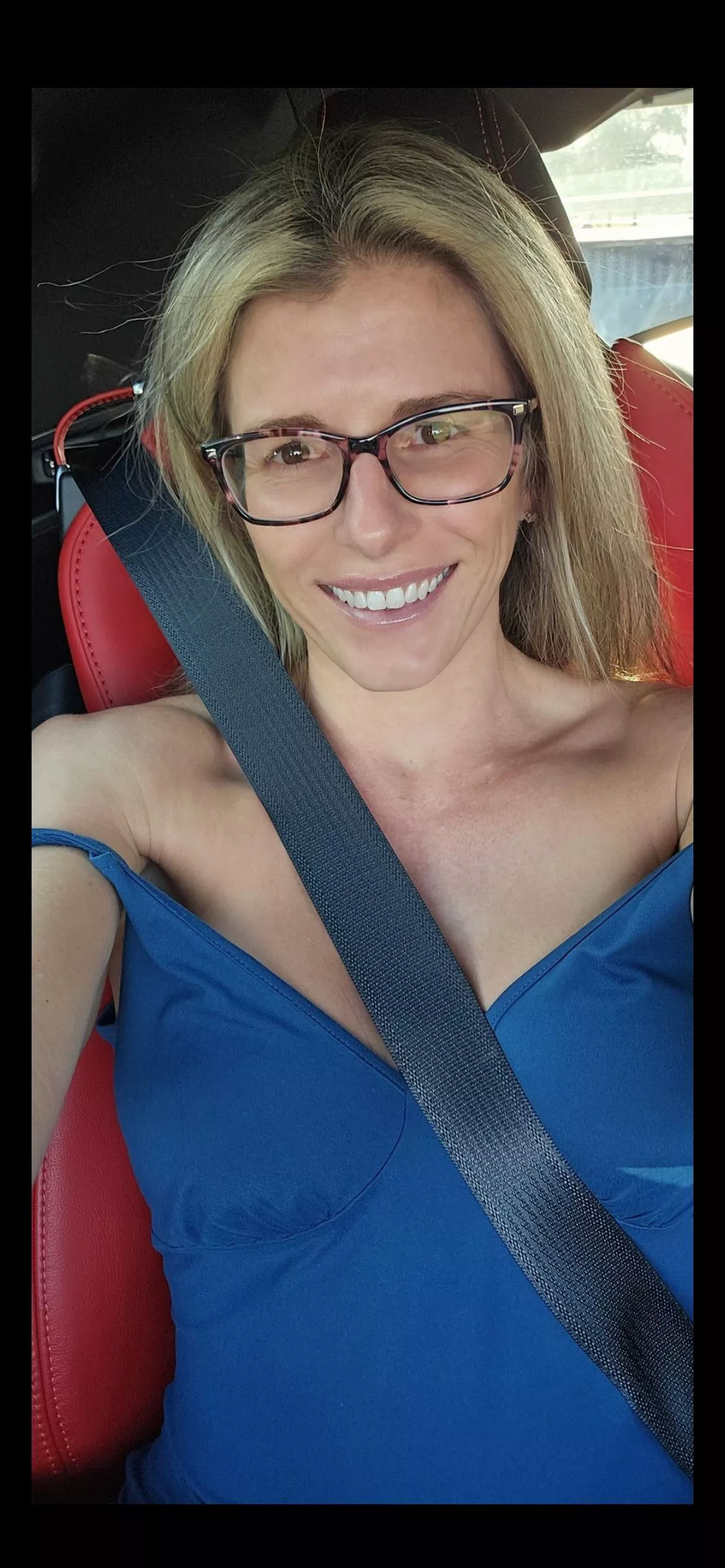 Damn seatbelt posted by kevlee666