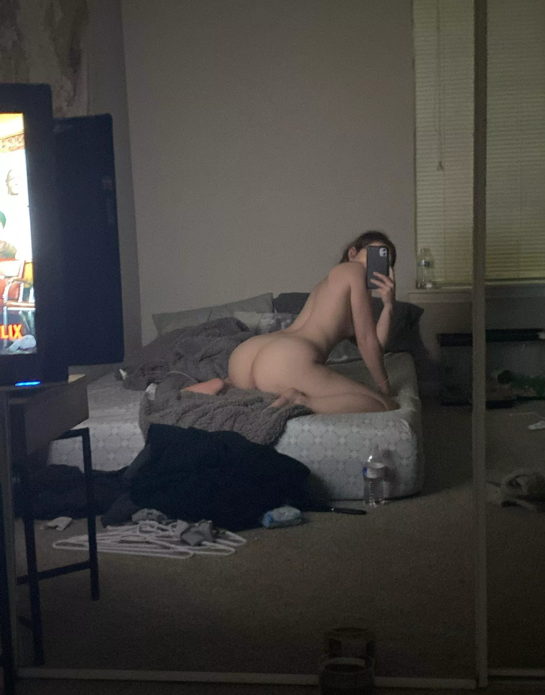 do you like lovely asian? posted by olbapo