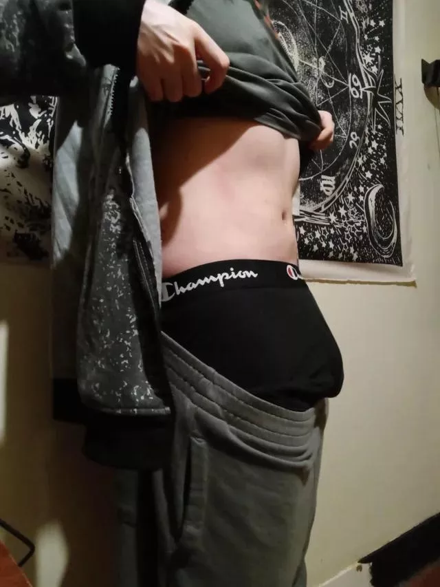 even my semi is pretty hung posted by idkman213213