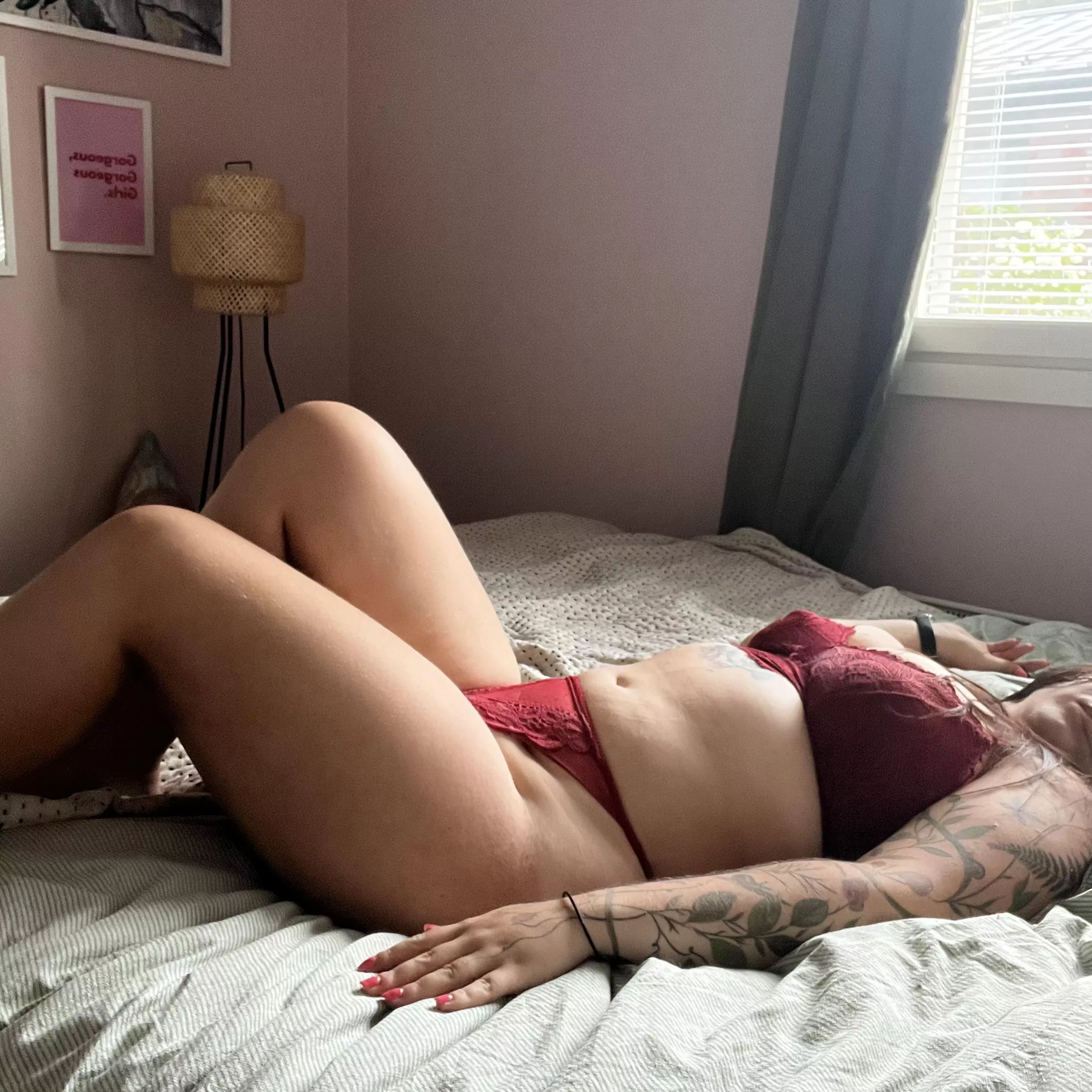 Free and VIP with Sexting posted by getmeundressed