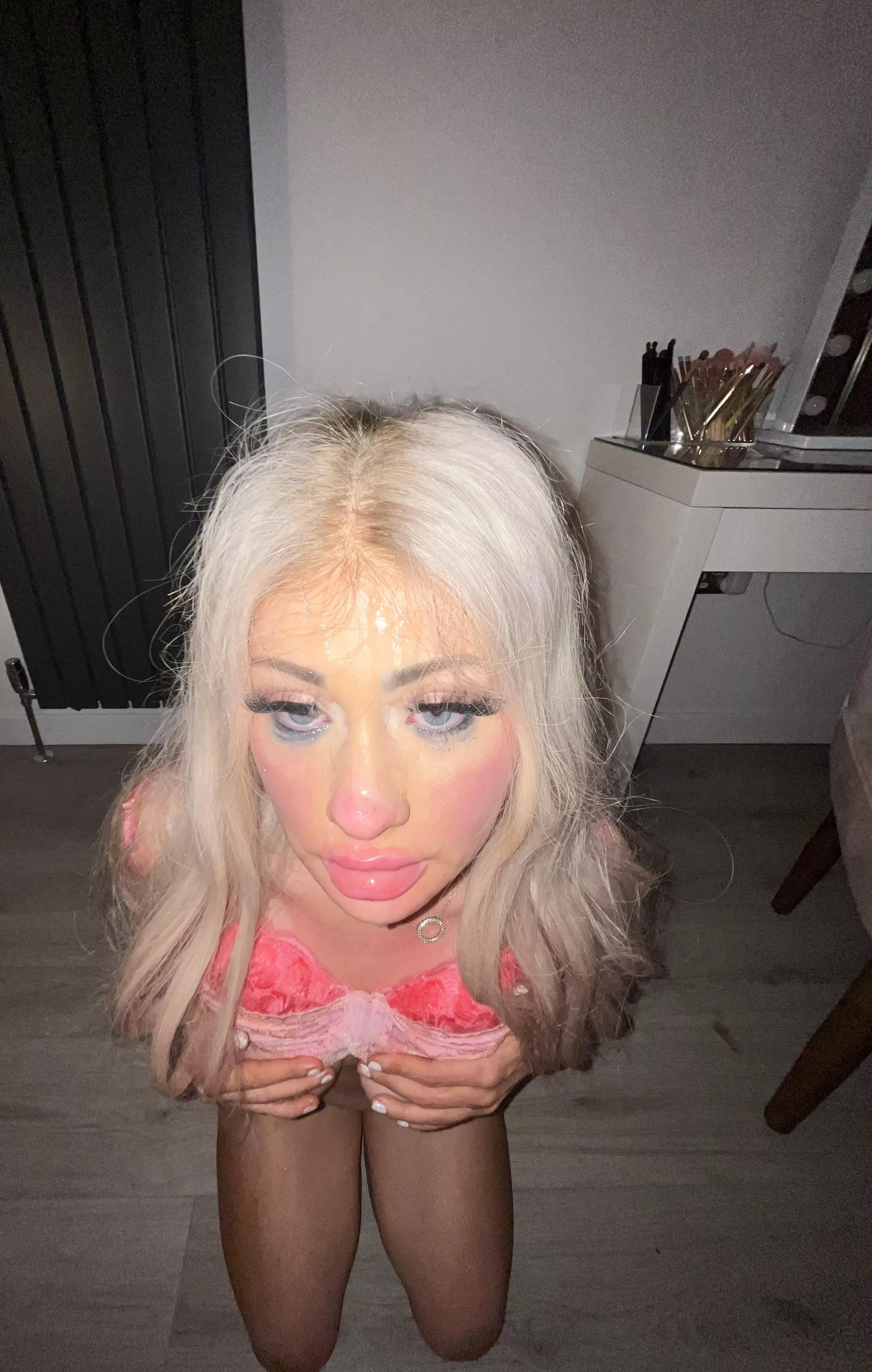 He ruined my makeup posted by Amyfaiuk