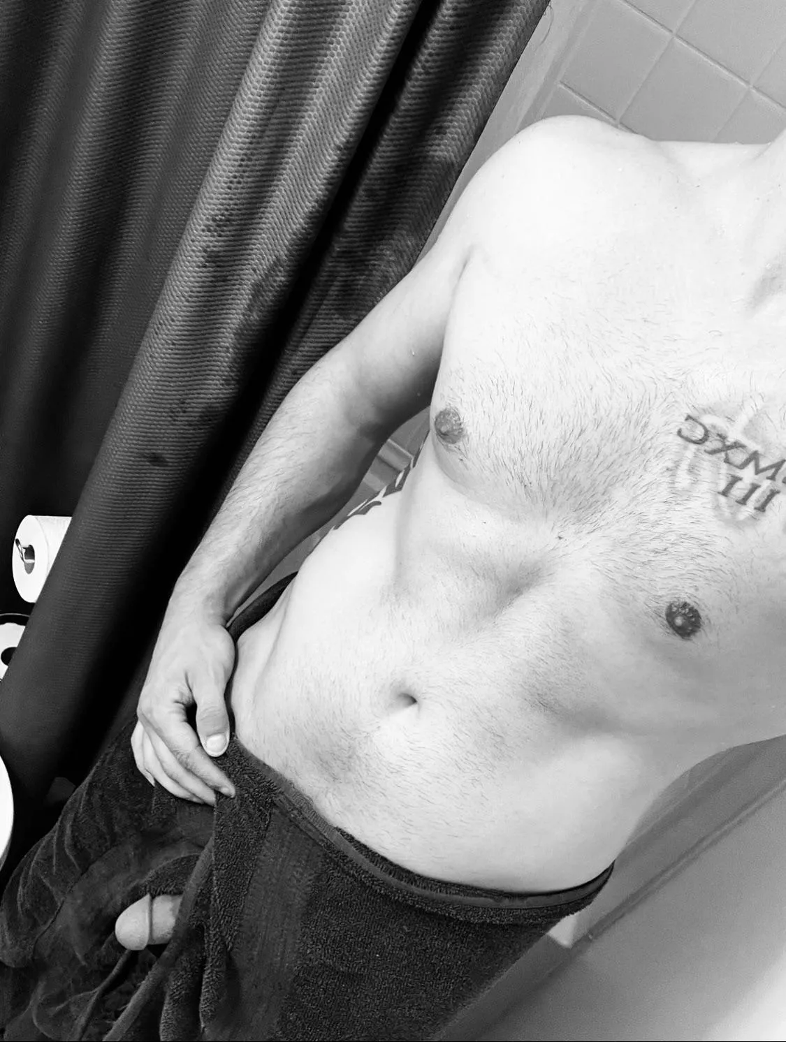 I spy with my showering eye something…. posted by Competitive_Meat785