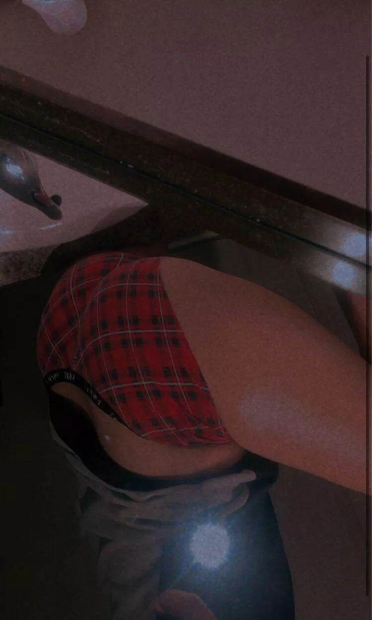 I tell myself I’m straight.. until I’m in a pair of panties 😳 posted by Cutie-UwUboy