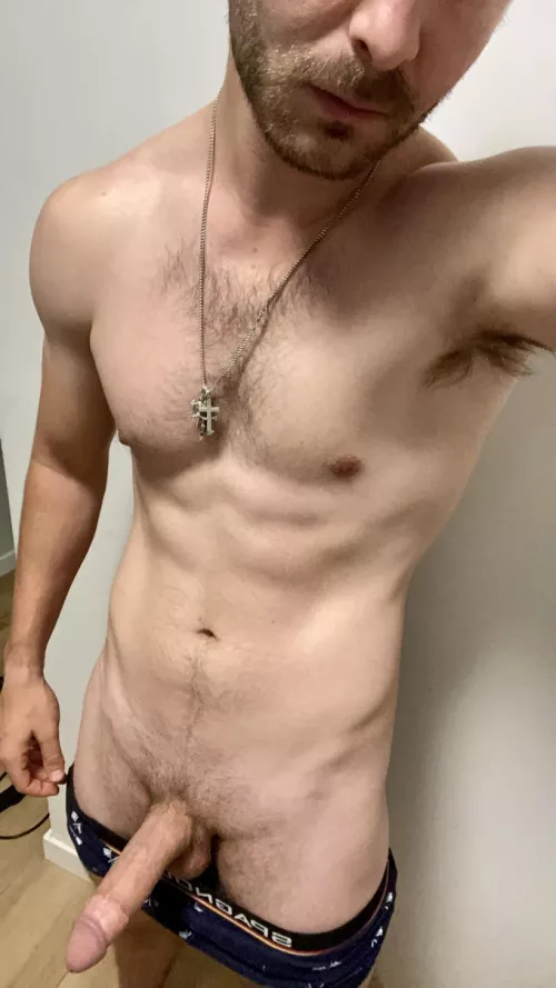 I'm alone right now. Are you thinking what I'm thinking? by paradescarg