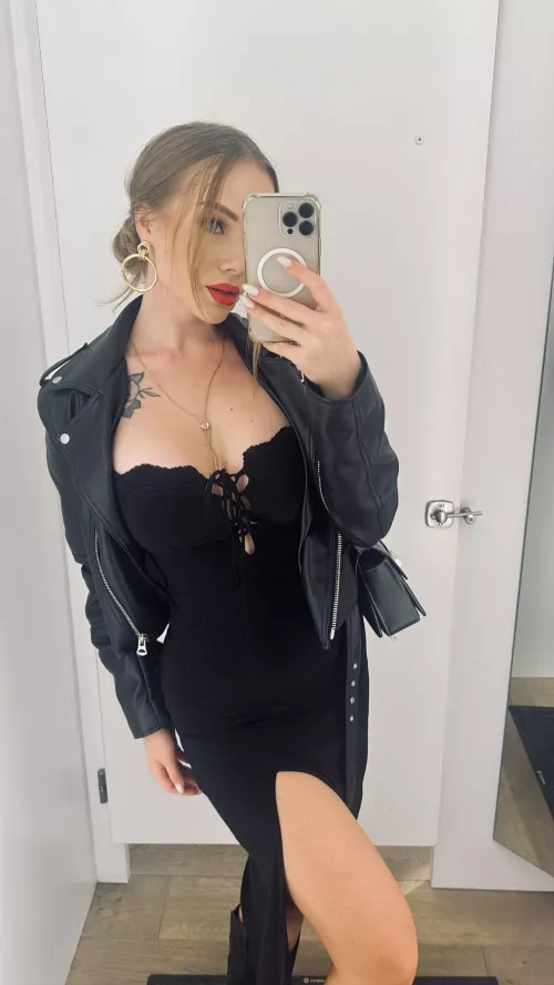 Is this a good dress for our first date? by EmbarrassedBuy8407