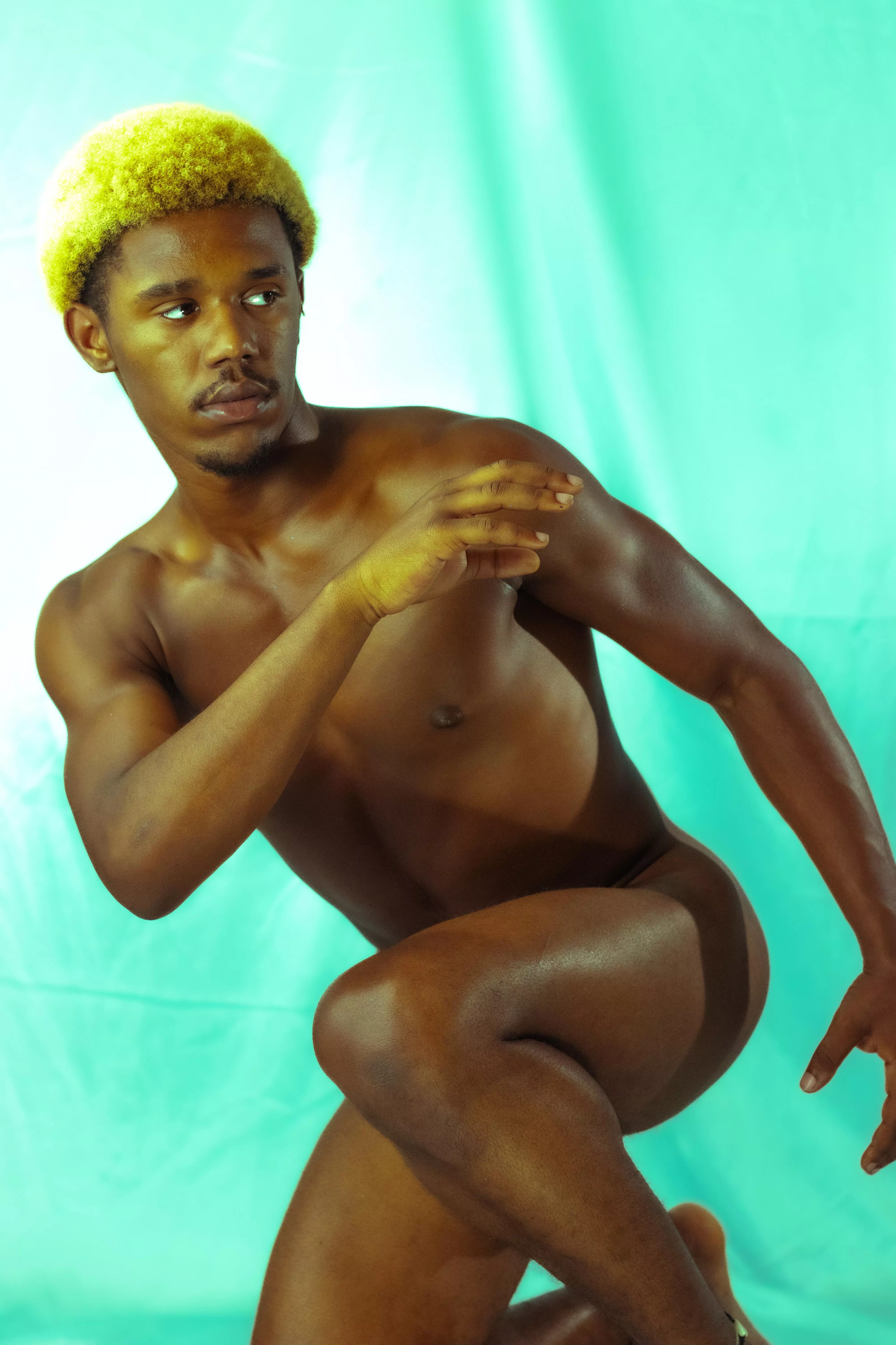 Kneel posted by zaevibez