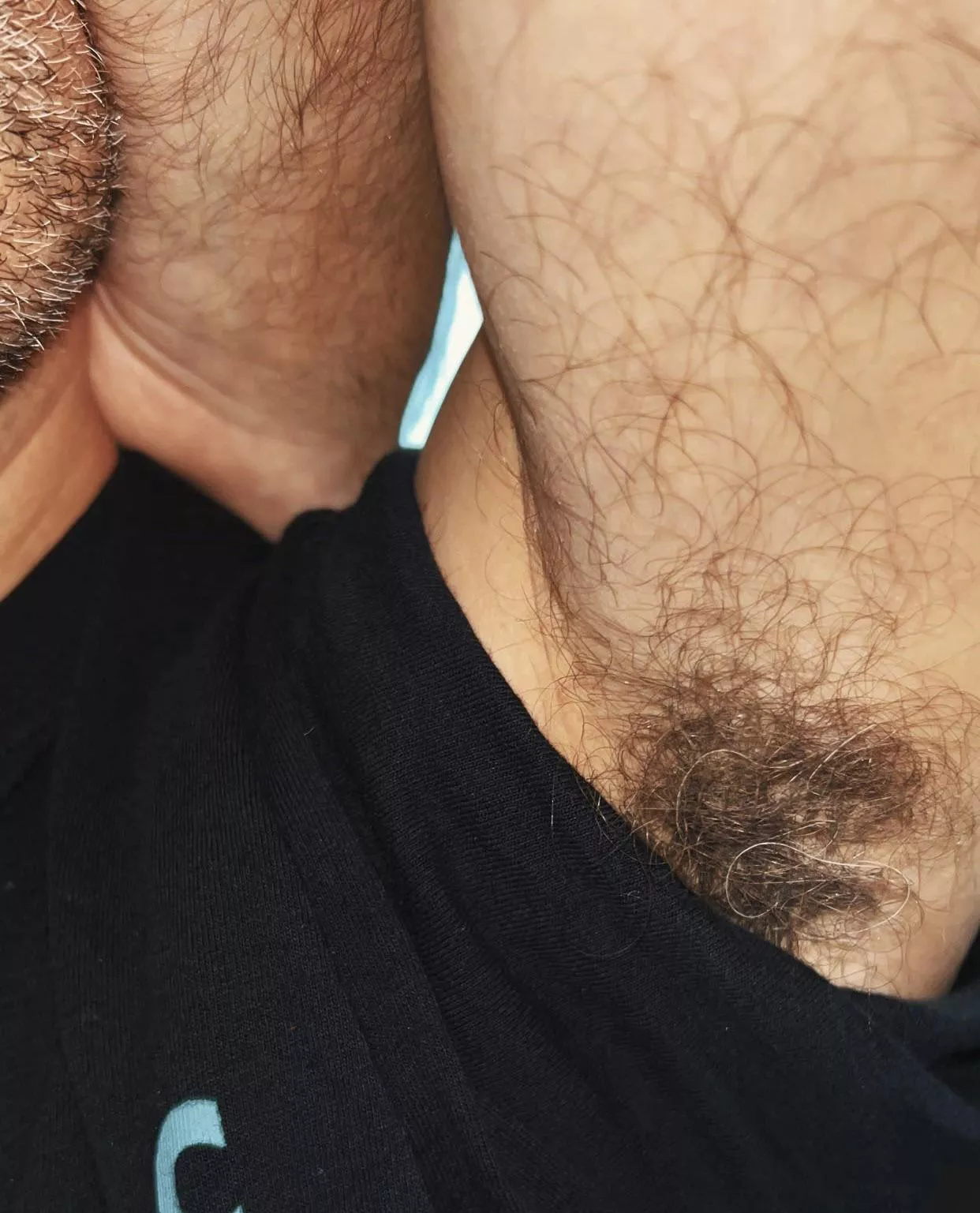 My pits get a lot of attention on the tube... Would you stare if you saw me on the train? posted by jerseyjaxoff