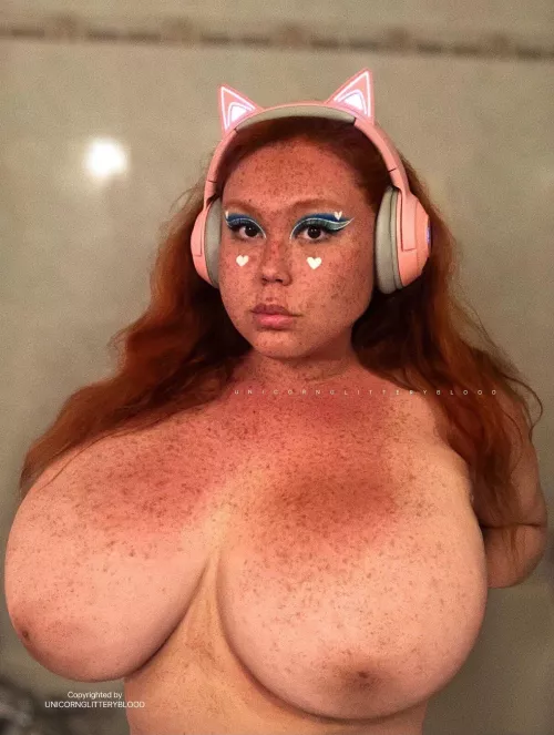 [OC] i got a huge sunburn.. wanna rub your cum all over my tits to make them feel better? by Unicornglitteryblood