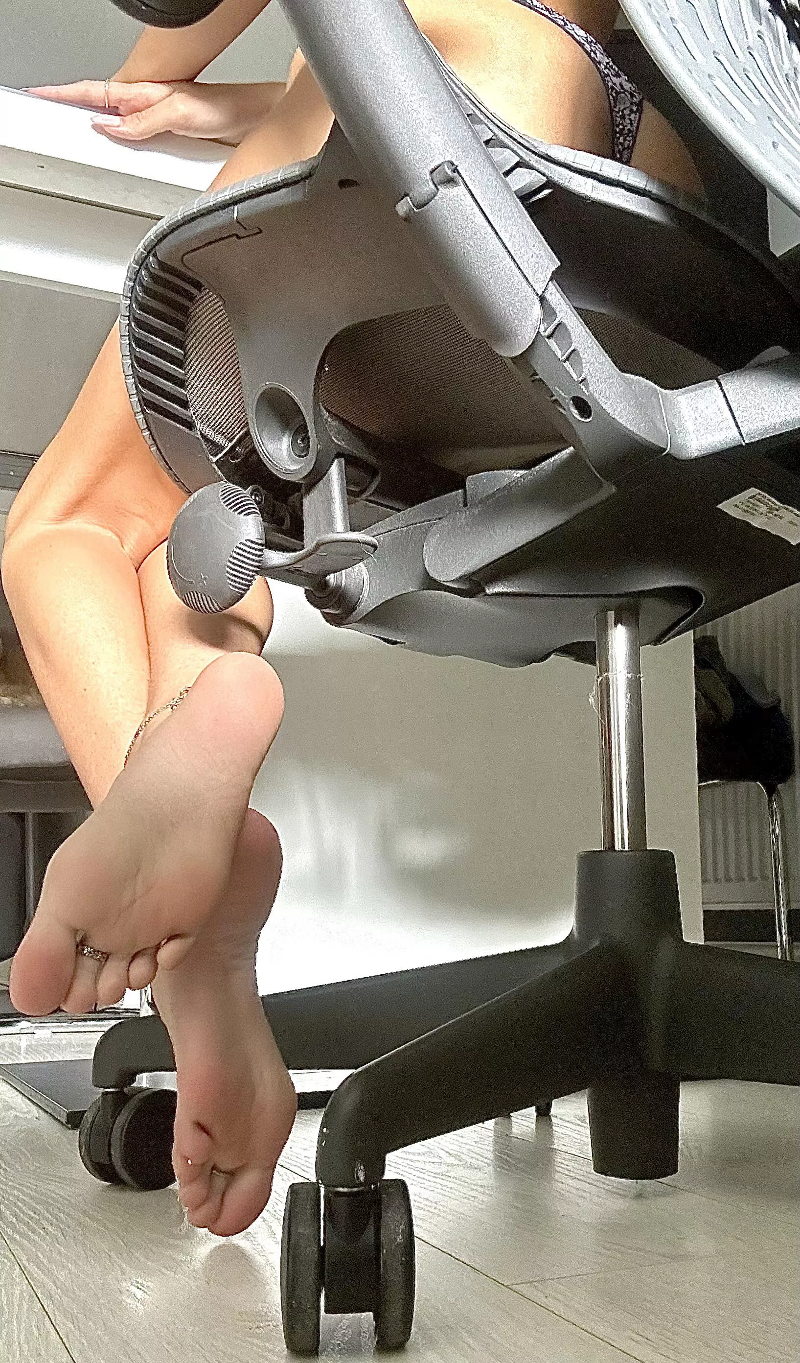 Oh I didn’t see you down there 🙈 posted by Scared-Abalone-3477