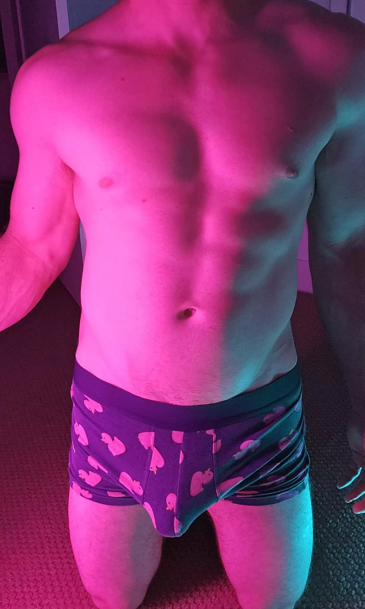 r u b b e r d u c k y s posted by boyfriend-dick-777