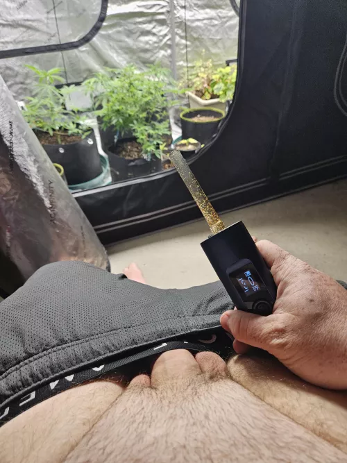 Relaxin after work. [M32] by Weed_andPorn