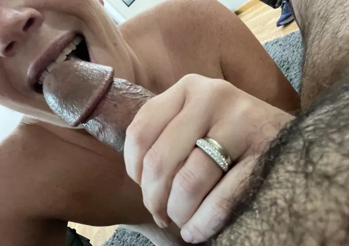 Sent of(f) with a proper good bye….not my husband’s cock by Sweaty_Drink