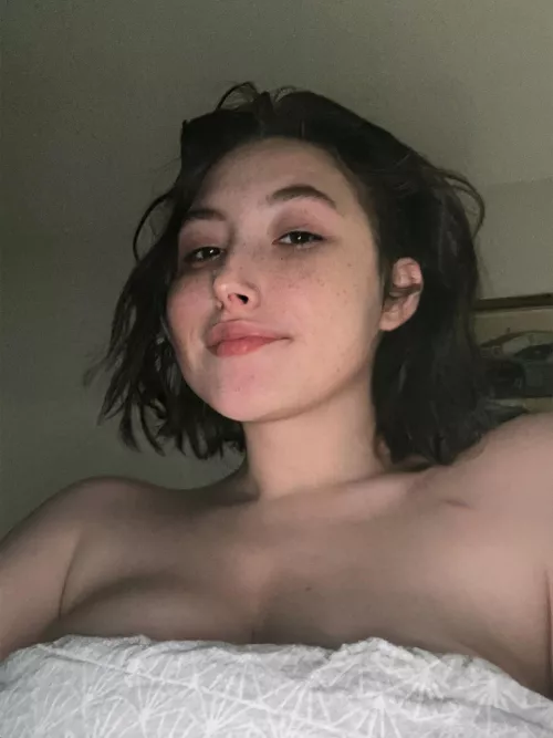 Still waiting for new roommate F23 by madlesalia