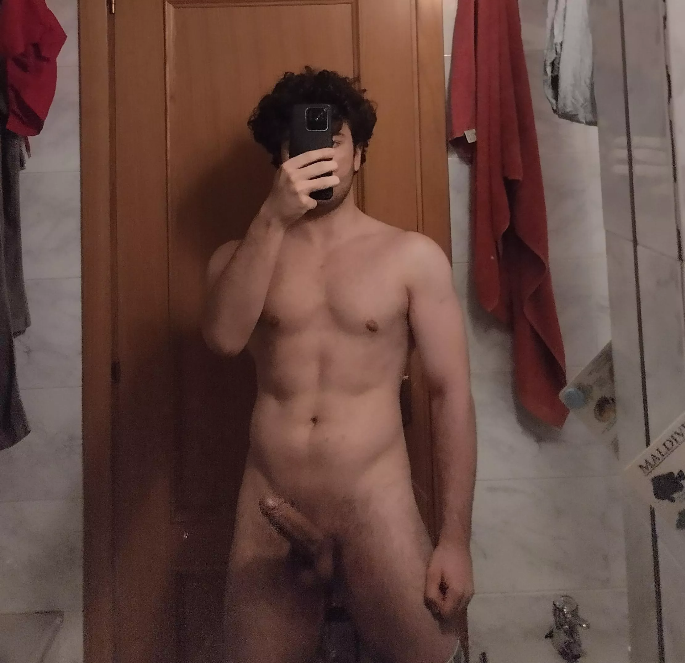 want to be bred by an 18 yo jock??? posted by noah_wellick