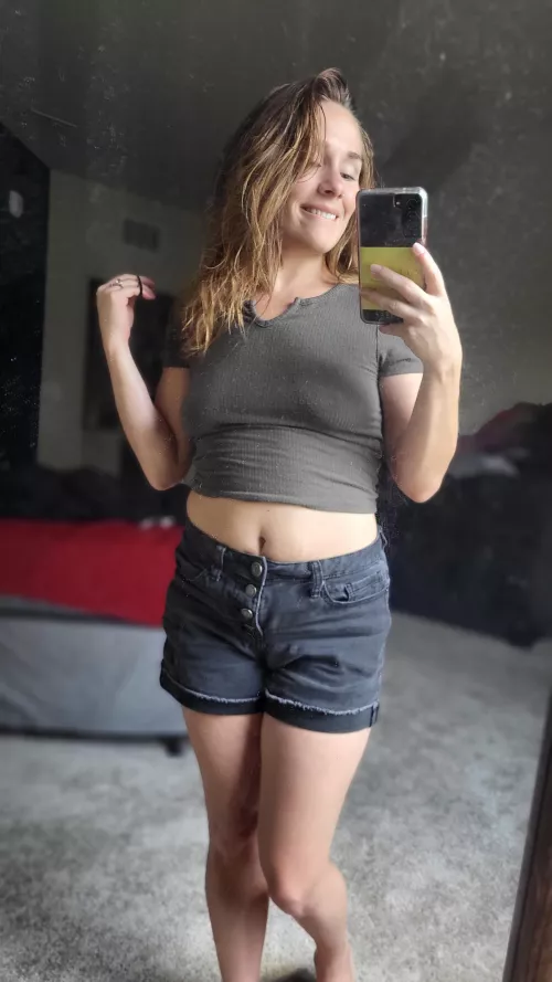 You like what you see? by Drinkmeup94