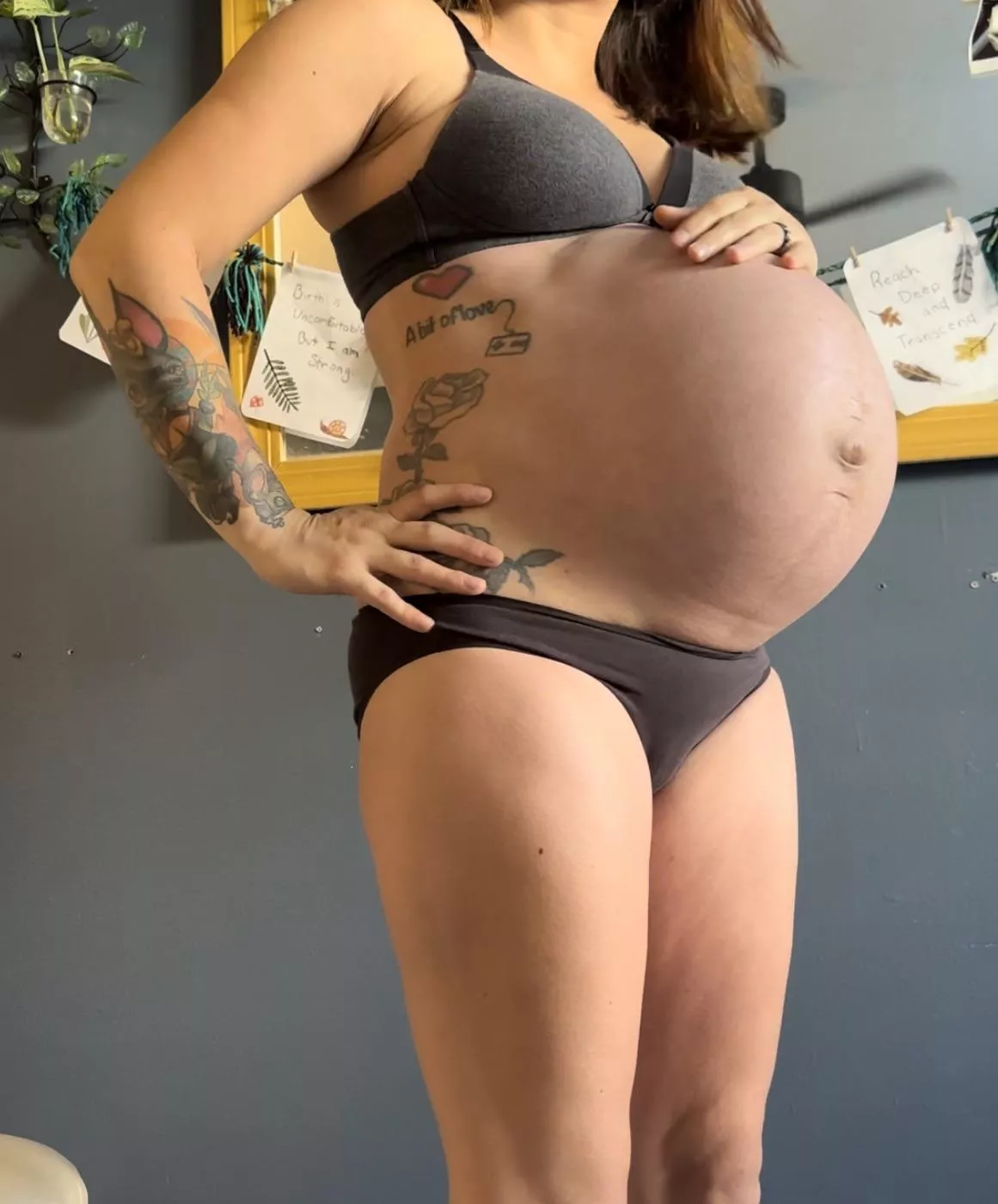 38 weeks and still growing 😬 posted by Beepooter