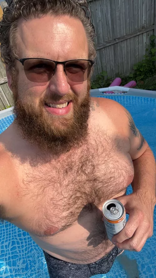 (40) bi male come hang with me by Yourbigbearonlyfans
