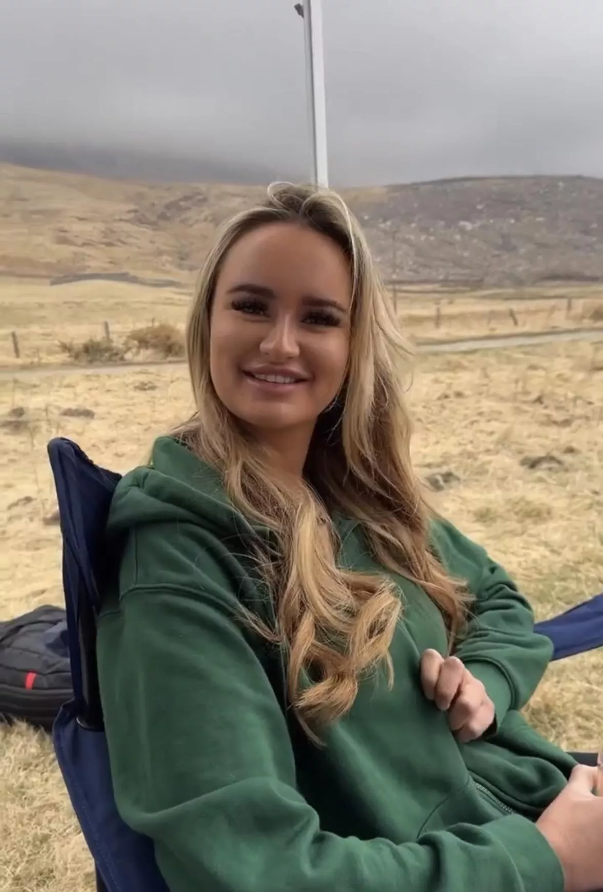 Am I pretty enough to trap you? posted by Han-nahhh