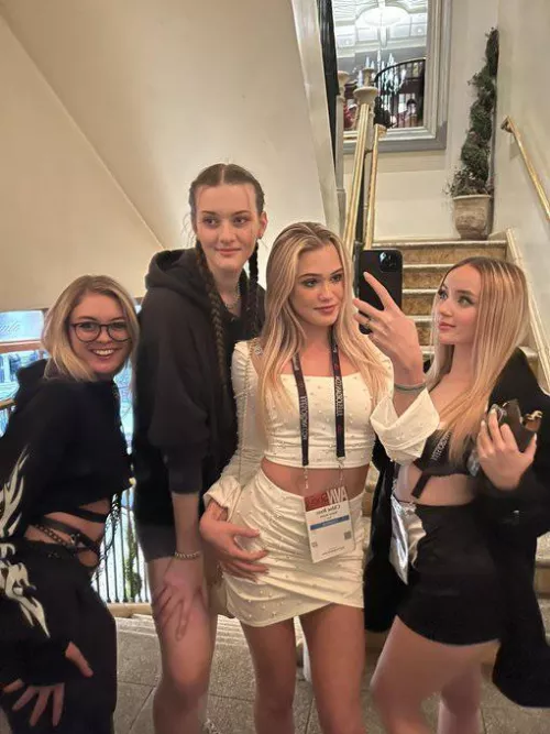 Back at the Hotel by whitetoweltw