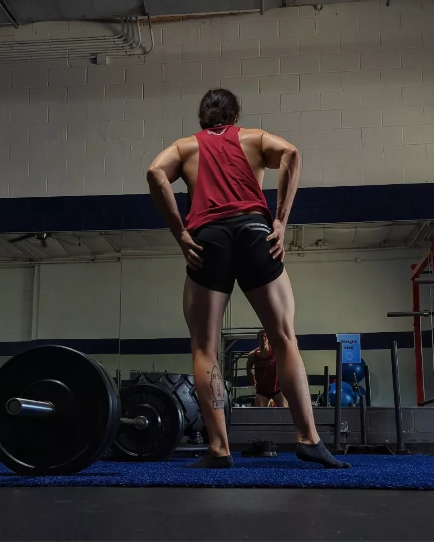 Do you mind if I keep growing? 🐂 posted by meaty_tarzan