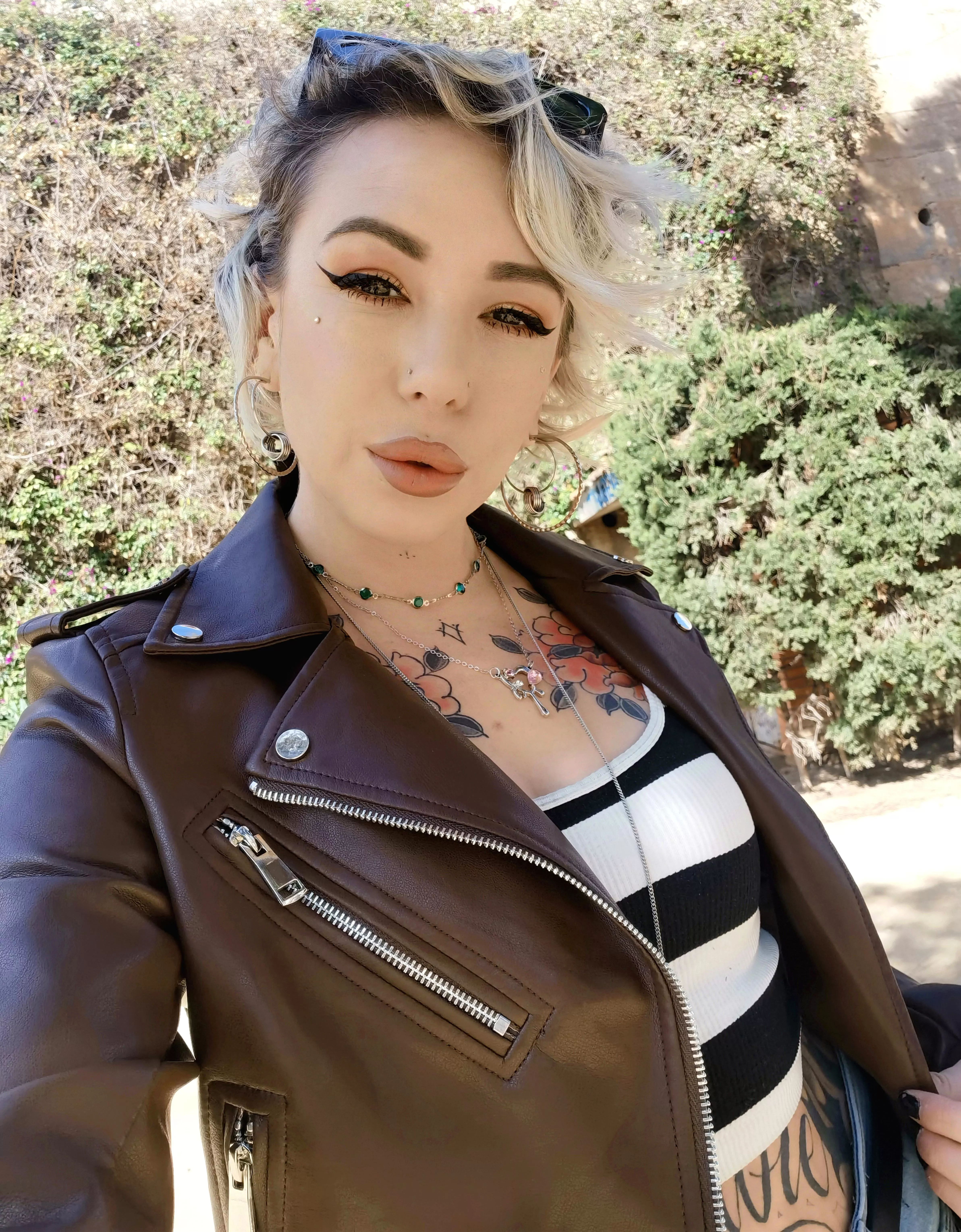 Falling madly in love with Brown leather as the days go by posted by Kinks2307