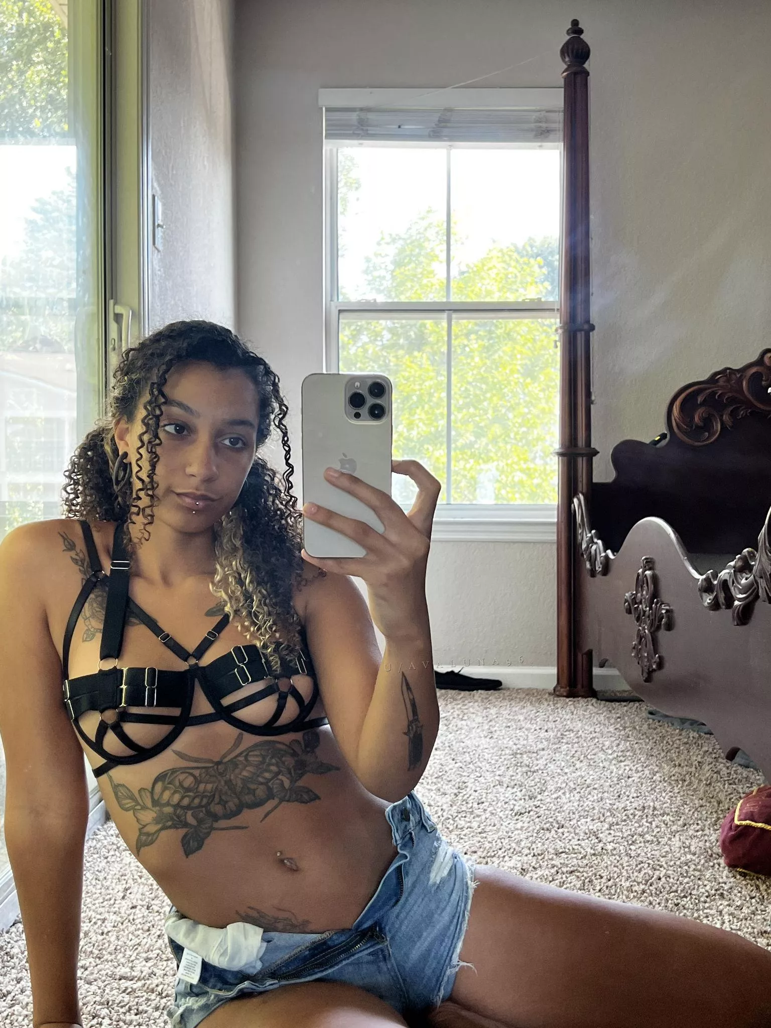 Hey there cutie posted by avaluna96_