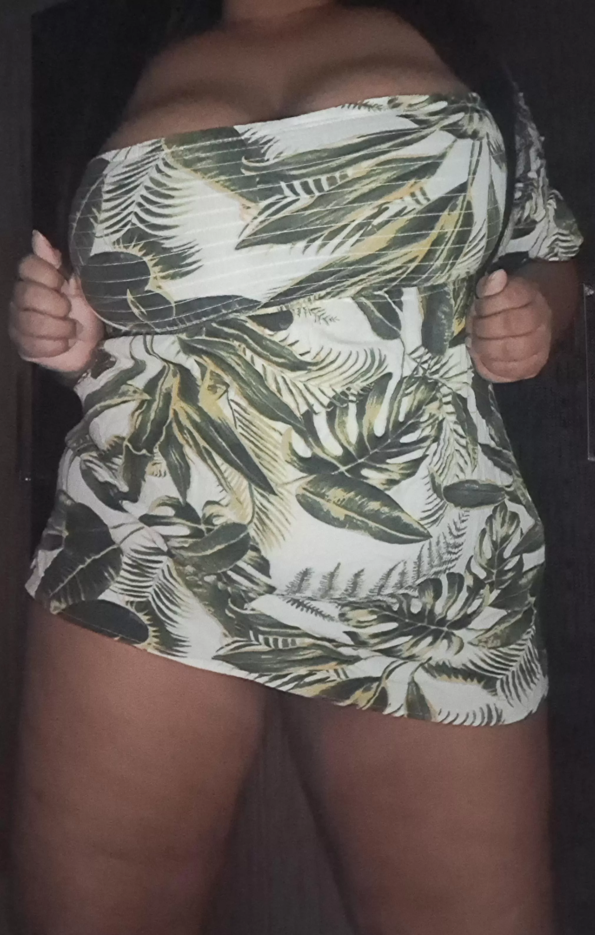 If you like thicc naughty latinas. Here I am papi posted by Latinafeetfreedom