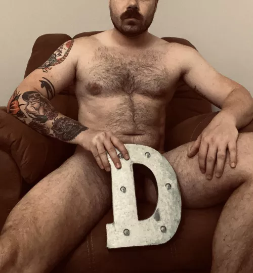 It’s Saturday, but here you are staring at an unsolicited D pic. 🤵🏻‍♂️ by Kurt_Wood