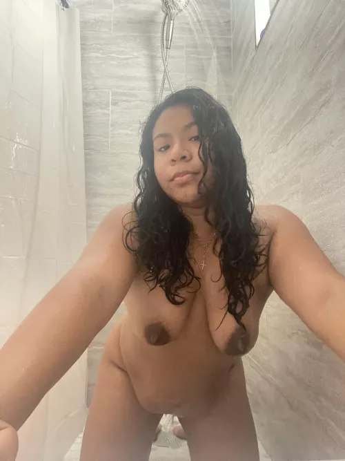 just a young cute milf 😜💕 by ComprehensiveBeat659